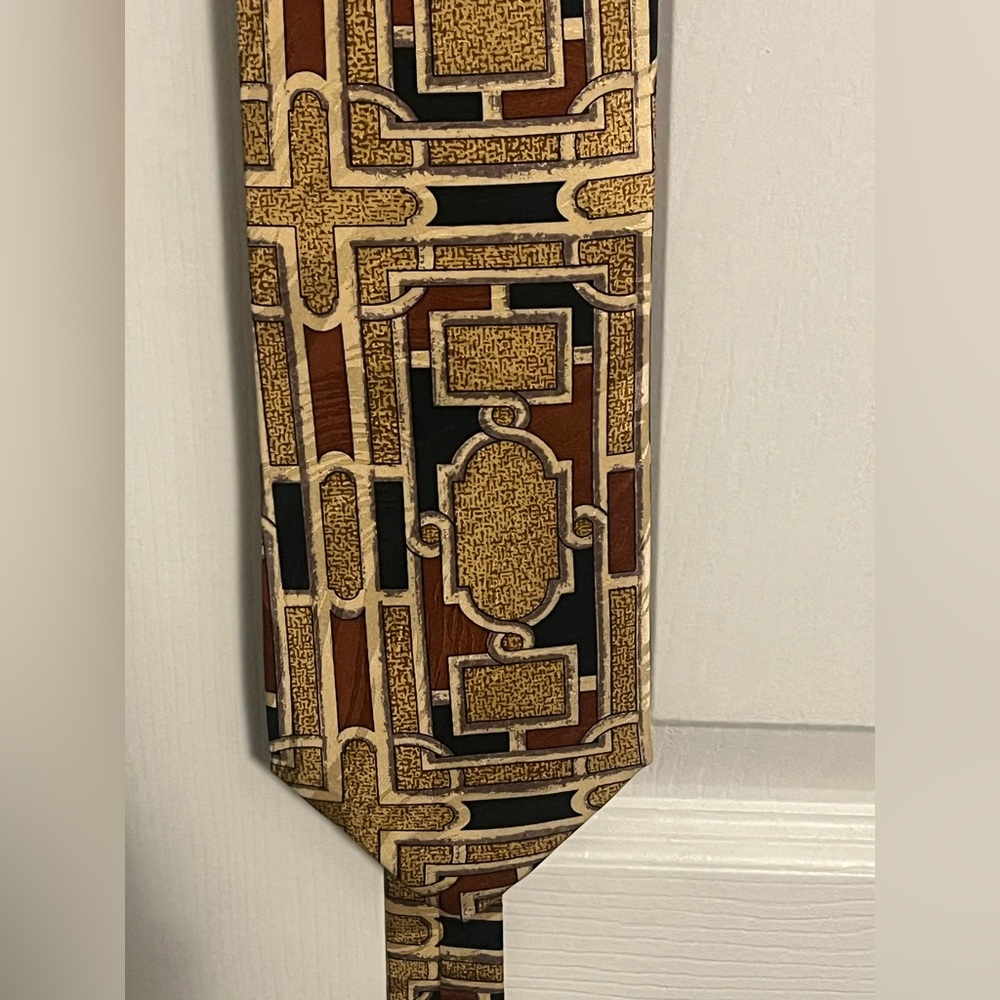 Geometric Patterned Tie